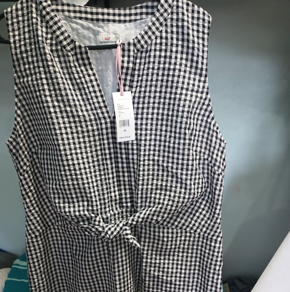 Vineyard vines dress